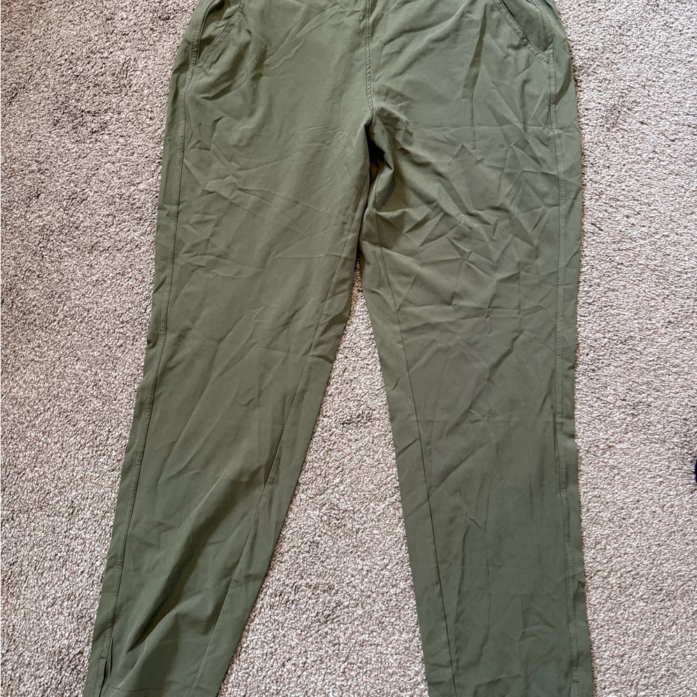 Eddie Bauer Green Chinos Relaxed Fit